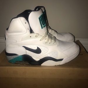 Nike Air Force Command